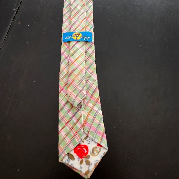 Green and Pink Neck Tie - Picture 3 of 4